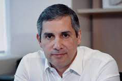 Dr. Gustavo Foronda