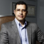 Dr. Renato Ferreira Araújo