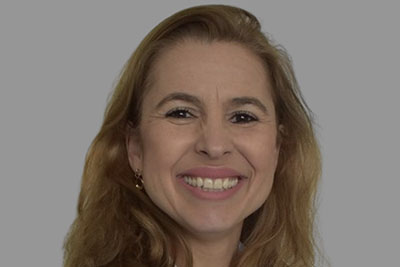 Dra. Claudia Lopes Santoro Neiva