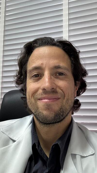 Dr. Mario Albuquerque